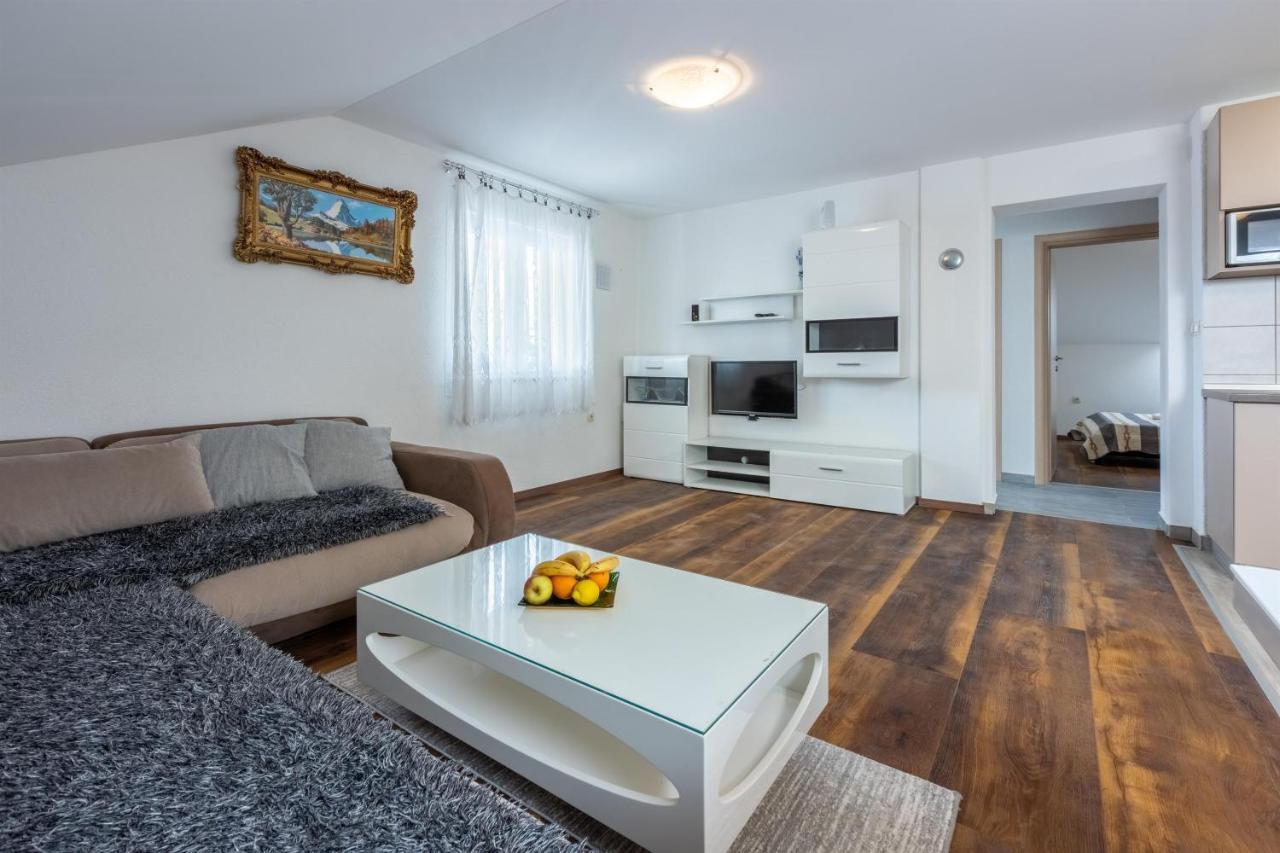 Apartments Mirela Crikvenica Dış mekan fotoğraf